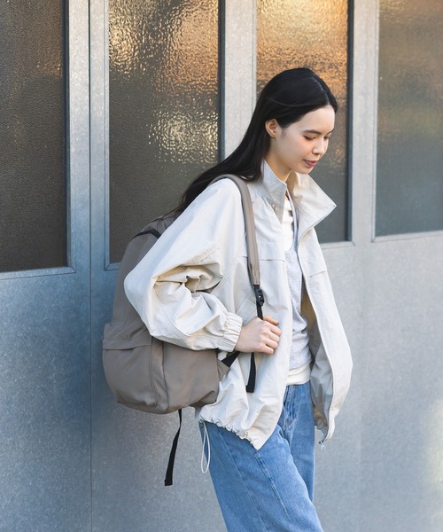 CRAFT STANDARD BOUTIQUE（クラフトスタンダードブティック）の「花粉防止／ギャザーヘムブルゾン◆（ブルゾン・レディース・ライトベージュ/ブラック・FREE）」の6枚目の写真