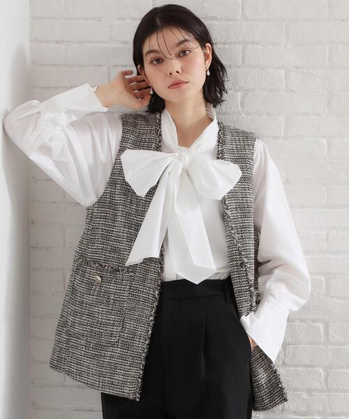 THE SHOP TK （ザ ショップ ティーケー ）の「【通勤・セレモニー】タックボウタイブラウス（シャツ/ブラウス・レディース・オフホワイト/ライトブルー・13/12）」の3枚目の写真