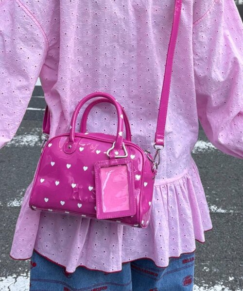 HELLO.SANFRANCISCO（ハローサンフランシスコ）の「【HELLO.SANFRANCISCO/ハローサンフランシスコ】ハートプリントエナメルミニボストンBAG（ボストンバッグ・レディース・イエロー/ピンク/ホワイト・ONE SIZE）」の6枚目の写真