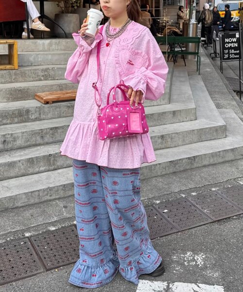 HELLO.SANFRANCISCO（ハローサンフランシスコ）の「【HELLO.SANFRANCISCO/ハローサンフランシスコ】ハートプリントエナメルミニボストンBAG（ボストンバッグ・レディース・イエロー/ピンク/ホワイト・ONE SIZE）」の8枚目の写真