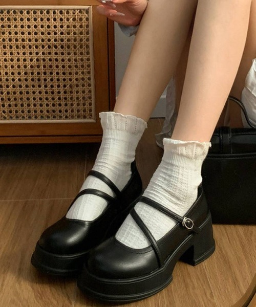 maison de LATIR(メゾンドラティール)の「安定感とトレンドを楽しむ主役パンプス(ローファー・レディース・ブラック系1/ブラック・24㎝/24cm/24.5cm/23㎝/23cm/23.5cm)」の2枚目の写真