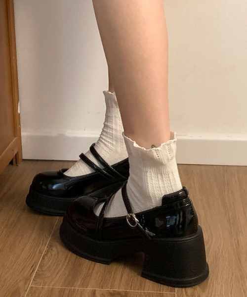 maison de LATIR(メゾンドラティール)の「安定感とトレンドを楽しむ主役パンプス(ローファー・レディース・ブラック系1/ブラック・24㎝/24cm/24.5cm/23㎝/23cm/23.5cm)」の10枚目の写真
