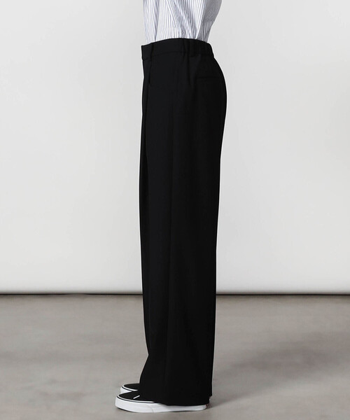 GYMPHLEX（ジムフレックス）の「Gymphlex | タック ワイドイージーパンツ WOMEN（その他パンツ・レディース・ブラック/ベージュ/ライトグリーン・12/14）」の8枚目の写真