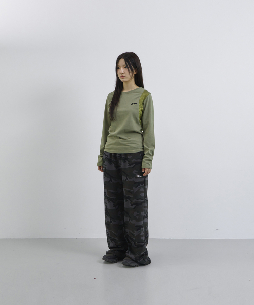 TANSANMAGNESIUM（タンサン マグネシウム）の「切り替えロングスリーブ（カーキ）（Tシャツ/カットソー・レディース・その他・MEDIUM/SMALL）」の3枚目の写真