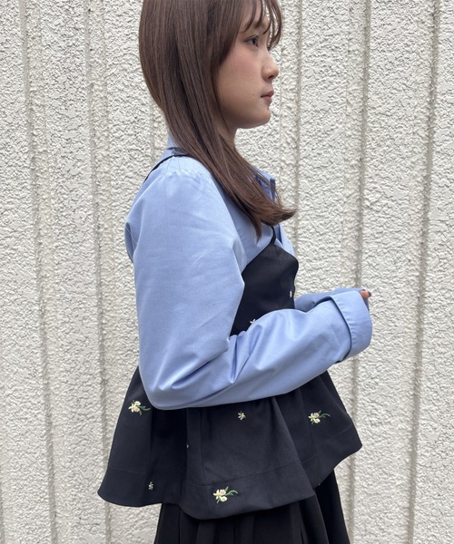 merrylatte(メリーラテ)の「FLOWER CAMISOLE【IROHANI】(キャミソール・レディース・グレー/ネイビー・FREE)」の5枚目の写真