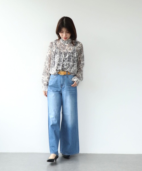 Jines（ジネス）の「ペイズリー柄スタンドカラーブラウス（シャツ/ブラウス・レディース・ホワイト・38）」の3枚目の写真