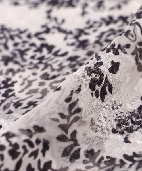 Jines（ジネス）の「ペイズリー柄スタンドカラーブラウス（シャツ/ブラウス・レディース・ホワイト・38）」の13枚目の写真