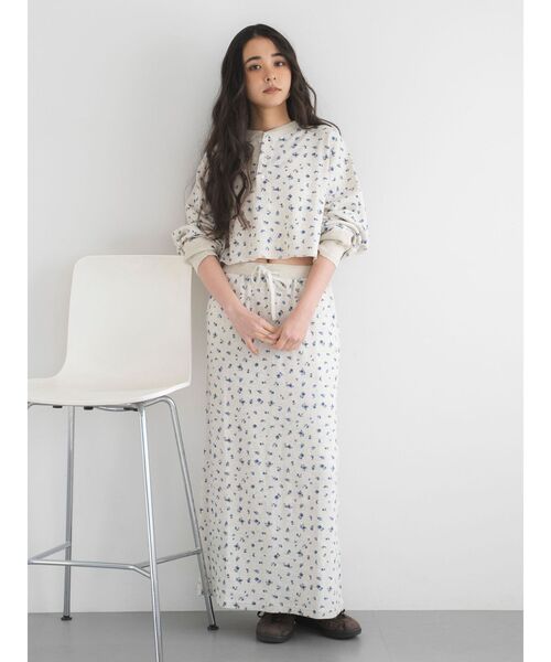 Ungrid（アングリッド）の「FAITH別注 ヘンリーネックショートロングスリーブTee（Tシャツ/カットソー・レディース・その他1/アイボリー/チャコールグレー・FREE）」の12枚目の写真