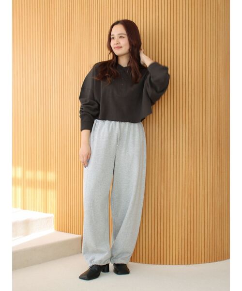 Ungrid（アングリッド）の「FAITH別注 ヘンリーネックショートロングスリーブTee（Tシャツ/カットソー・レディース・その他1/アイボリー/チャコールグレー・FREE）」の6枚目の写真