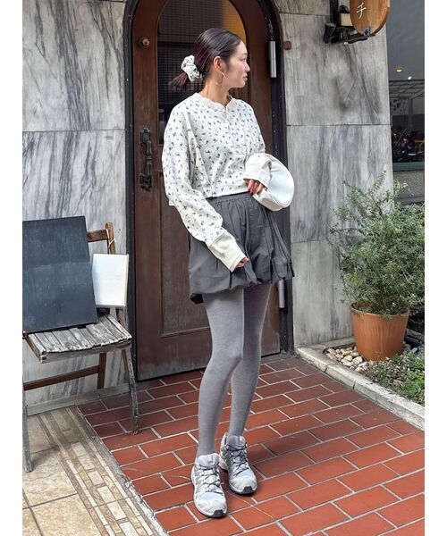 Ungrid（アングリッド）の「FAITH別注 ヘンリーネックショートロングスリーブTee（Tシャツ/カットソー・レディース・その他1/アイボリー/チャコールグレー・FREE）」の20枚目の写真