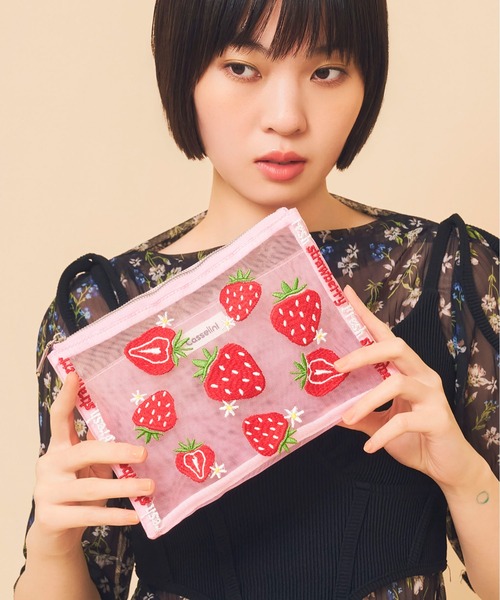 Casselini(キャセリーニ)の「Casselini(キャセリーニ)チュール刺繍ポーチ(ポーチ・レディース・ブラック/ブルー/シルバー/ライム/ピンク・FREE)」の21枚目の写真