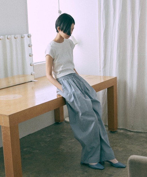 EN NEUME（エンノイム）の「Airy Check Tuck Easy-Pants（その他パンツ・レディース・ブルー/ベージュ/ネイビー・0/1）」の12枚目の写真