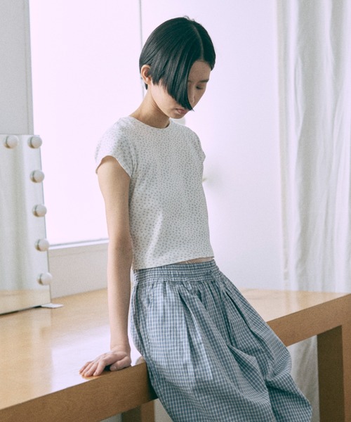 EN NEUME（エンノイム）の「Airy Check Tuck Easy-Pants（その他パンツ・レディース・ブルー/ベージュ/ネイビー・0/1）」の16枚目の写真