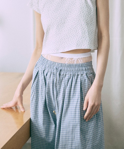 EN NEUME（エンノイム）の「Airy Check Tuck Easy-Pants（その他パンツ・レディース・ブルー/ベージュ/ネイビー・0/1）」の14枚目の写真