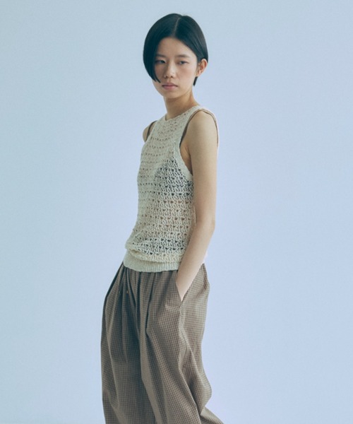 EN NEUME（エンノイム）の「Airy Check Tuck Easy-Pants（その他パンツ・レディース・ブルー/ベージュ/ネイビー・0/1）」の9枚目の写真