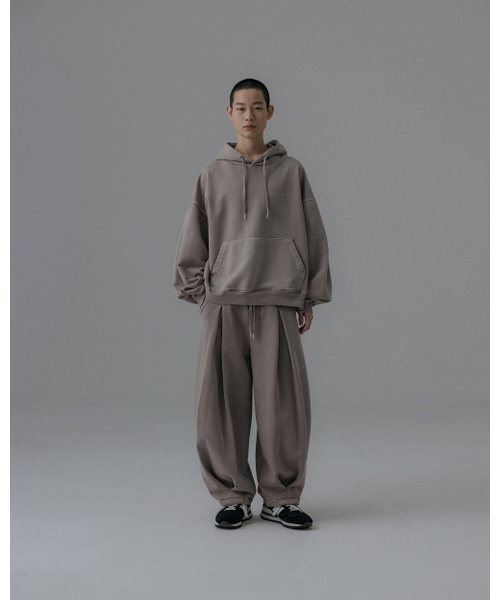 ANGLAN(アングラン)の「Valley Tuck Sweat Balloon Hoodie - Washed Beige(パーカー・メンズ・その他・1/2)」の3枚目の写真
