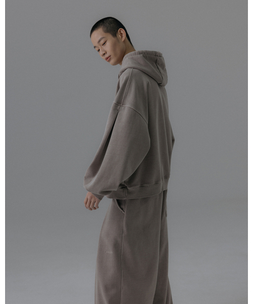 ANGLAN(アングラン)の「Valley Tuck Sweat Balloon Hoodie - Washed Beige(パーカー・メンズ・その他・1/2)」の6枚目の写真
