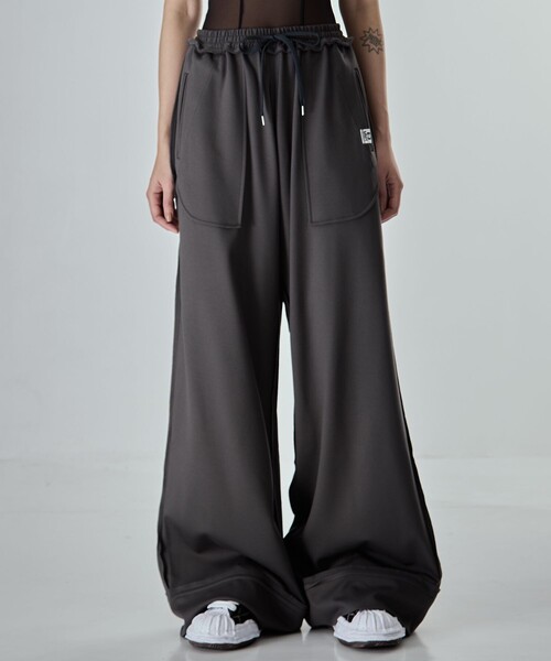 Maison MIHARA YASUHIRO(メゾンミハラヤスヒロ)の「【MIHARA YASUHIRO/ミハラヤスヒロ】INSIDE OUT PANTS/インサイドアウトパンツ(その他パンツ・レディース・ダークグレー/ブラック・36/38)」の17枚目の写真