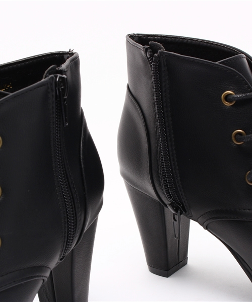 one after another NICE CLAUP（ワンアフターアナザーナイスクラップ）の「【ナイスクラップ】春のレースアップショートブーツ（ブーティ・レディース・ブラック/ライトベージュ/ブラウン・MEDIUM/LARGE/SMALL）」の12枚目の写真