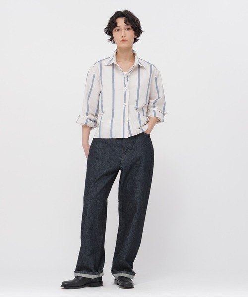 MARGARET HOWELL（マーガレットハウエル）の「BOLD STRIPE COTTON LINEN（シャツ/ブラウス・レディース・ホワイト×ブルー/ネイビー・1/2）」の4枚目の写真