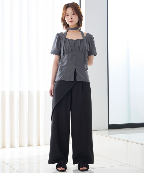 Elishe(エリシェ)の「ラップデザインワイドパンツ(スラックス・レディース・ブラック/アイボリー・0/1)」の4枚目の写真