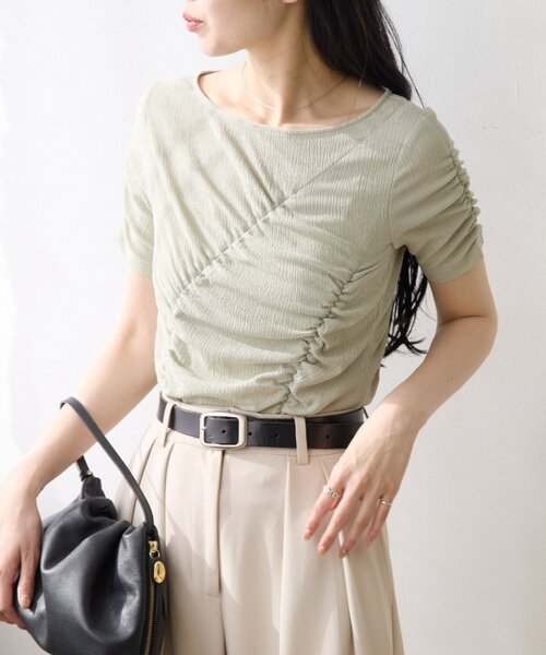 gemeil（ジェムイル）の「シャーリングトップス(IF-330)（Tシャツ/カットソー・レディース・グリーン/ブラック/ベージュ・FREE）」の3枚目の写真