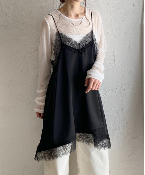 She's Closet(シーズクローゼット)の「アシンメトリー ヘム ロング丈 サテンレースキャミソール チュニック(キャミソール・レディース・アイボリー/ベージュ/ブラック・FREE)」の2枚目の写真