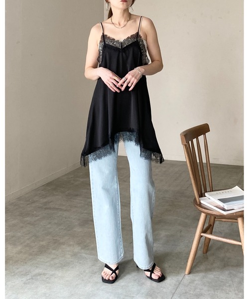 She's Closet(シーズクローゼット)の「アシンメトリー ヘム ロング丈 サテンレースキャミソール チュニック(キャミソール・レディース・アイボリー/ベージュ/ブラック・FREE)」の17枚目の写真