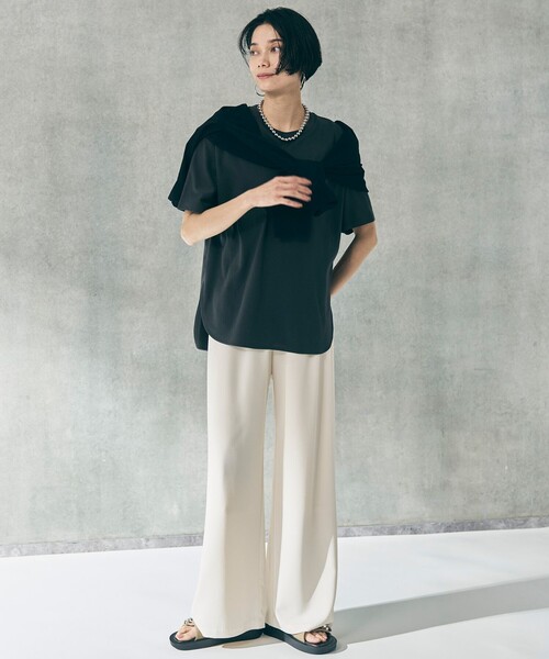 UNFILO（アンフィーロ）の「BEAUTY FORM-T cotton フォルムTシャツ（Tシャツ/カットソー・レディース・グレー系/ブラック系/ベージュ系/ホワイト系・MEDIUM/LARGE/SMALL）」の17枚目の写真