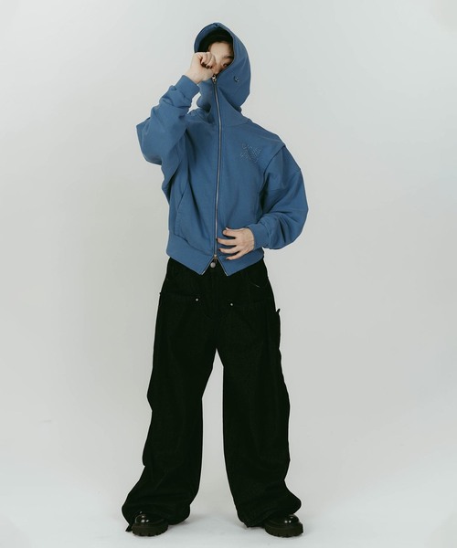 Knuth Marf(クヌースマーフ)の「Knuth Marf/クヌースマーフ pierced hooded sweatshirt(パーカー・レディース・ブルー/チャコールグレー・FREE)」の12枚目の写真
