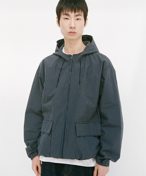 HORLISUN(ホーリーサン)の「Breeze Typewriter Check Hood Jacket Navy(ナイロンジャケット・メンズ・その他・MEDIUM/LARGE/SMALL)」の11枚目の写真