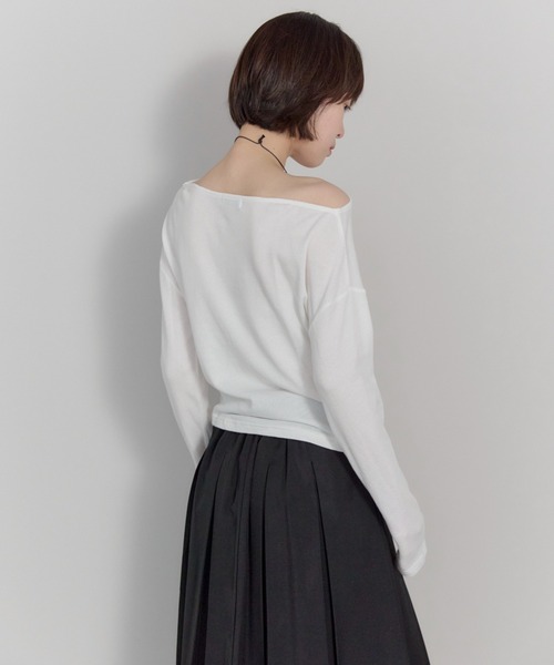 leimn(レイムン)の「オフショルシアースウェット(Tシャツ/カットソー・レディース・ホワイト/ブラック/チャコールグレー・FREE)」の11枚目の写真