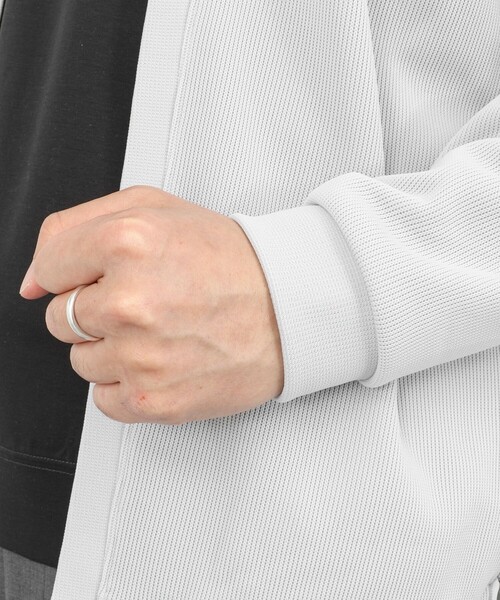 NOLLEY’S（ノーリーズ）の「針抜きジャージ ボタンレスカーディガン 26SS（カーディガン/ボレロ・メンズ・グレイッシュベージュ/マスタード/ネイビー・M/L/XL）」の7枚目の写真