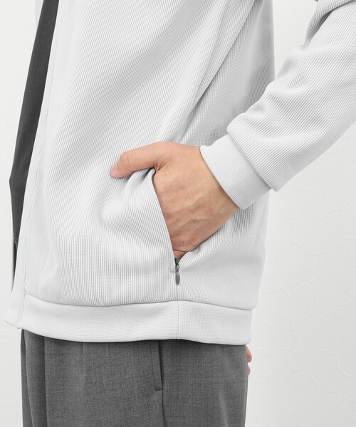 NOLLEY’S（ノーリーズ）の「針抜きジャージ ボタンレスカーディガン 26SS（カーディガン/ボレロ・メンズ・グレイッシュベージュ/マスタード/ネイビー・M/L/XL）」の6枚目の写真