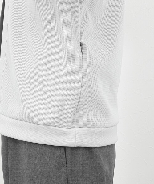 NOLLEY’S（ノーリーズ）の「針抜きジャージ ボタンレスカーディガン 26SS（カーディガン/ボレロ・メンズ・グレイッシュベージュ/マスタード/ネイビー・M/L/XL）」の5枚目の写真