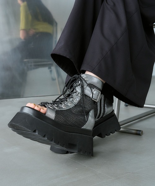 HARE（ハレ）の「サイドベルトメッシュレースアップブーサン(HARE)（サンダル・レディース・ブラック/シルバー/ブラック系その他・MEDIUM/LARGE/SMALL）」の18枚目の写真