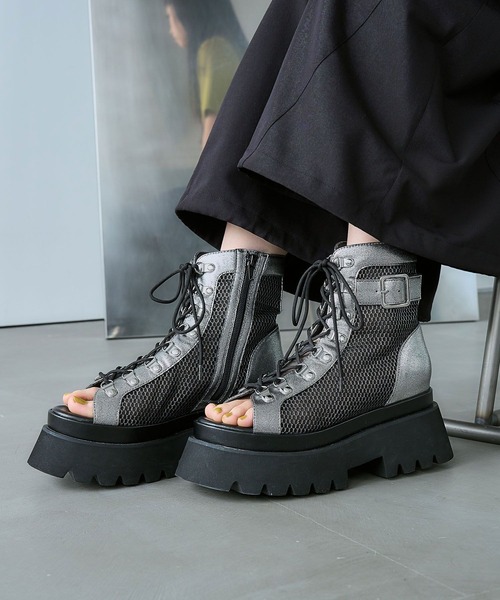 HARE（ハレ）の「サイドベルトメッシュレースアップブーサン(HARE)（サンダル・レディース・ブラック/シルバー/ブラック系その他・MEDIUM/LARGE/SMALL）」の19枚目の写真