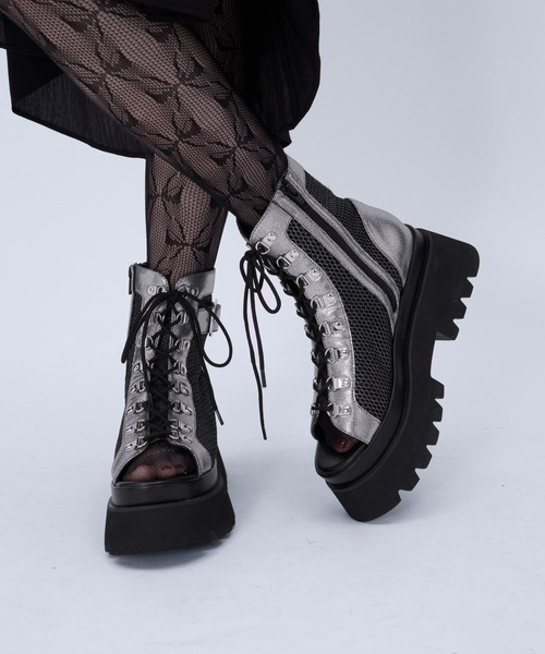 HARE（ハレ）の「サイドベルトメッシュレースアップブーサン(HARE)（サンダル・レディース・ブラック/シルバー/ブラック系その他・MEDIUM/LARGE/SMALL）」の21枚目の写真