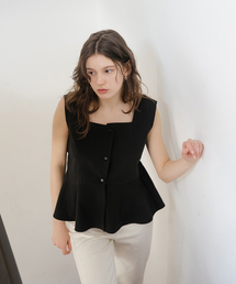 YOUNESS（ユニス）の「ブラックフレアペプラムブラウス（シャツ/ブラウス）」