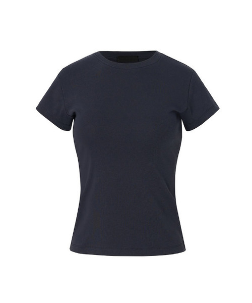 A.R.U(エイアールユー)の「ESSENTIAL TEE(Tシャツ/カットソー・レディース・アイボリー/ブラック/Beige/ネイビー/PINK・SMALL/MEDIUM)」の4枚目の写真