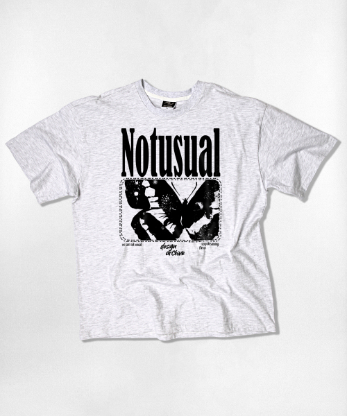 NOTUSUAL(ノットユージュアル)の「バタフライオーバーサイズ半袖Tシャツ4色(Tシャツ/カットソー・レディース・ネイビー/ホワイト/ブラック/ホワイト×グレー・SMALL/MEDIUM/LARGE/X-LARGE)」の9枚目の写真