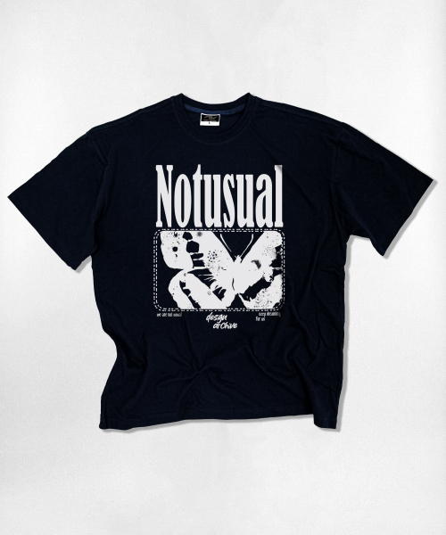 NOTUSUAL(ノットユージュアル)の「バタフライオーバーサイズ半袖Tシャツ4色(Tシャツ/カットソー・レディース・ネイビー/ホワイト/ブラック/ホワイト×グレー・SMALL/MEDIUM/LARGE/X-LARGE)」の8枚目の写真