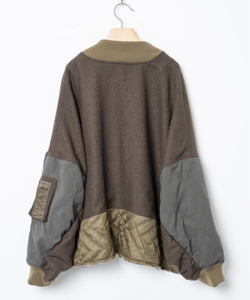BEDSIDEDRAMA(ベットサイドドラマ)の「Dreamin' Mix Poncho Short Coat(MA-1・レディース・カーキ/ブラック・2/1)」の22枚目の写真