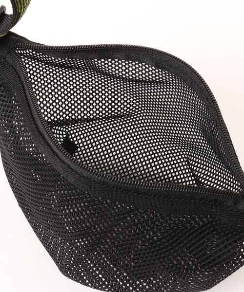 WEEKEND(ER)(ウィークエンダー)の「WEEKEND(ER)/ウィークエンダー ショルダーバッグ MESH BAG 9279901(ショルダーバッグ・メンズ・ブラック・FREE)」の4枚目の写真