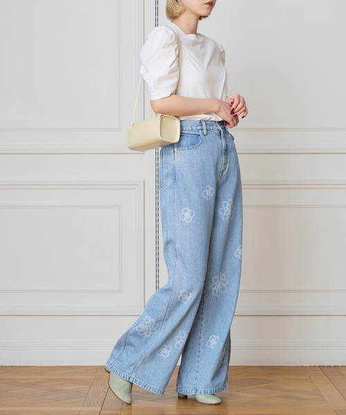 IENA LA BOUCLE(イエナラブークル)の「IENA LA BOUCLE フラワーソフトデニムシルエットパンツ(デニムパンツ・レディース・サックスブルー・38/36/34/40)」の11枚目の写真