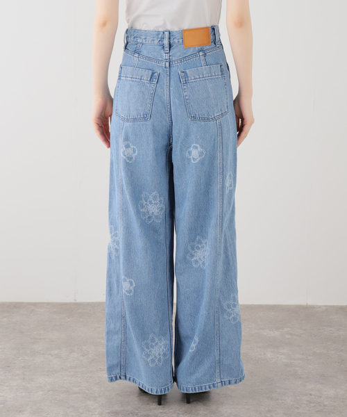 IENA LA BOUCLE(イエナラブークル)の「IENA LA BOUCLE フラワーソフトデニムシルエットパンツ(デニムパンツ・レディース・サックスブルー・38/36/34/40)」の14枚目の写真