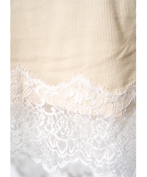 NOTREemor(ノートルエモア)の「soft fit lace camisole(キャミソール・レディース・アイボリー・MEDIUM/SMALL)」の12枚目の写真