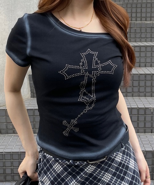 ROGER AND RAW(ロジャーアンドロウ)の「クロスストーン ワンショル チビT(Tシャツ/カットソー・レディース・ブラック/グレー/ホワイト・FREE)」の18枚目の写真