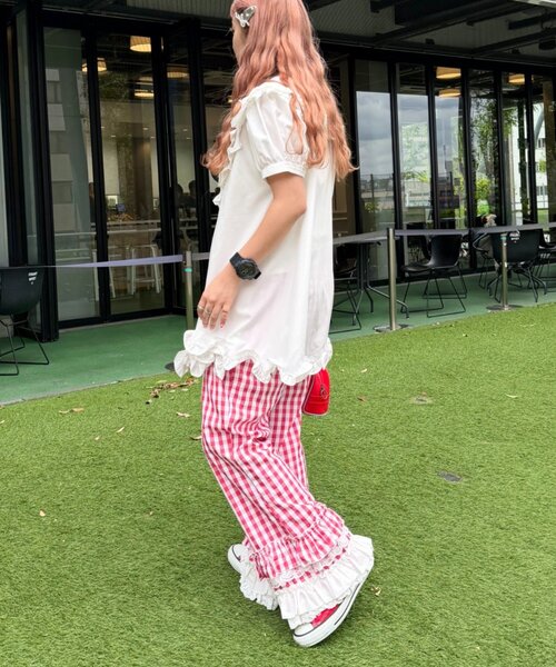 w closet（ダブルクローゼット）の「【Am企画】【リバイバルアイテム/EC限定カラー】ふりふりギンガムチェックパンツ（その他パンツ・レディース・レッド/ピンク/ブルー/グリーン・SMALL/MEDIUM）」の18枚目の写真