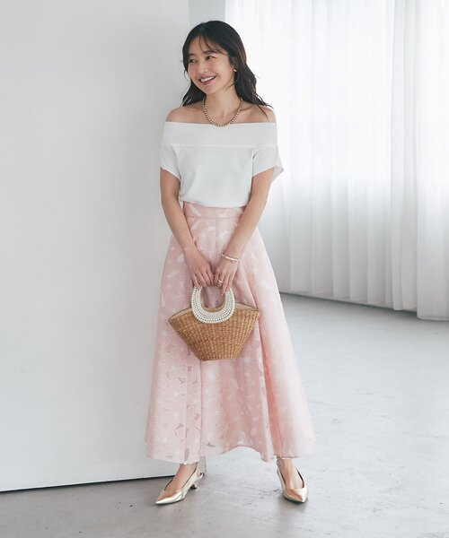 La boutique BonBon（ラブティックボンボン）の「【今すぐお届け・接触冷感・UVカット】クールタッチUVオフショルフレンチニット（ニット/セーター・レディース・ブラック/サックスブルー/ブラウン/ホワイト/チャコールグレー/バイオレット・FREE）」の11枚目の写真